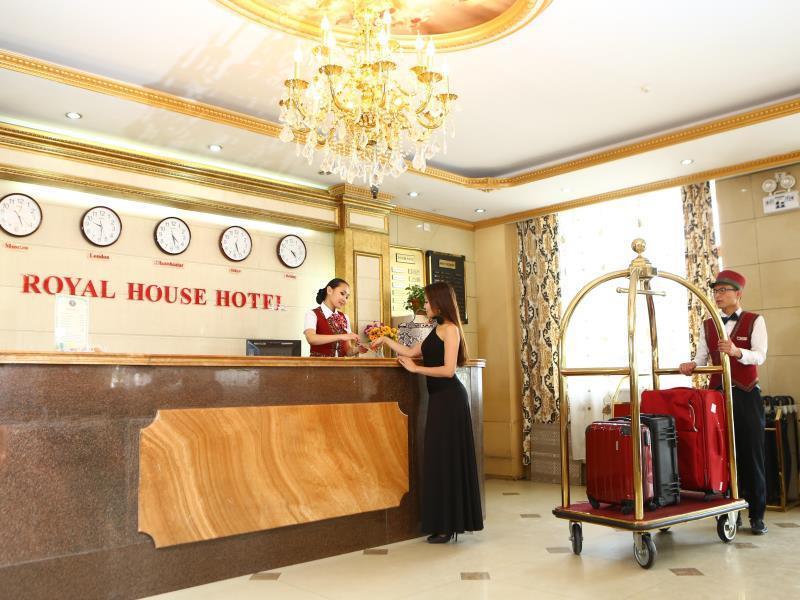 Royal House Hotel Ulaanbaatar Esterno foto