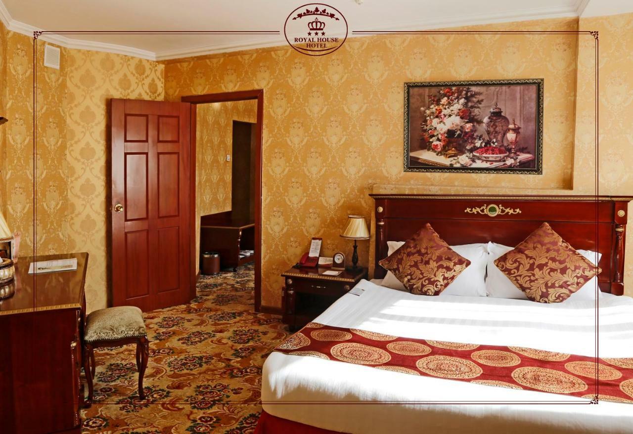Royal House Hotel Ulaanbaatar Esterno foto