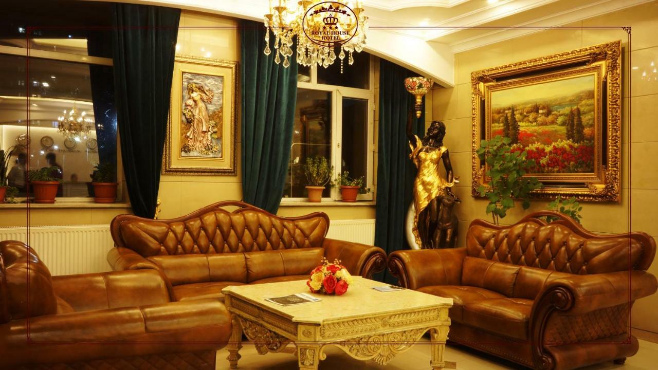 Royal House Hotel Ulaanbaatar Esterno foto